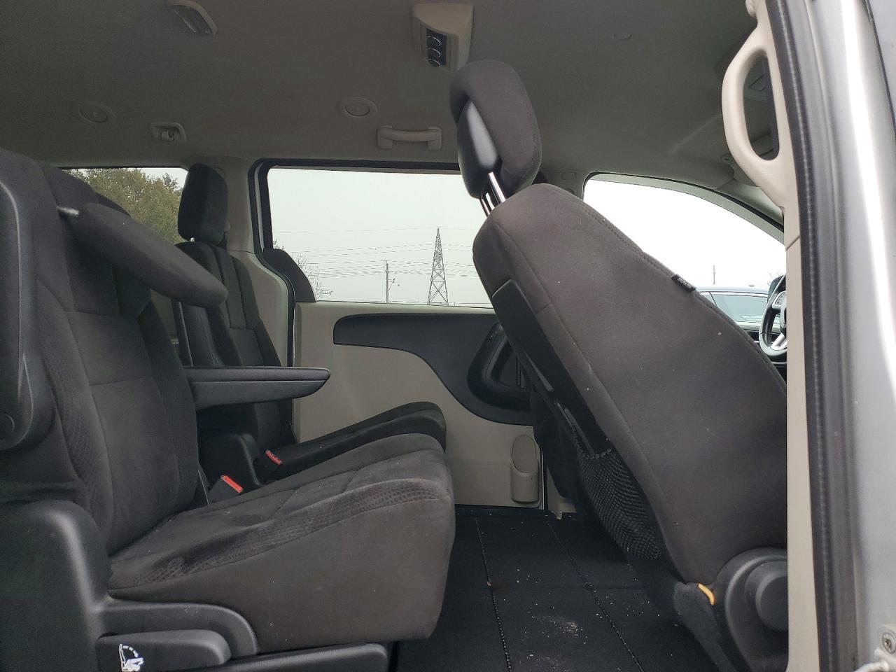 2012 Dodge Grand Caravan se