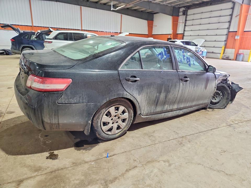 2011 Toyota Camry xle 4DR