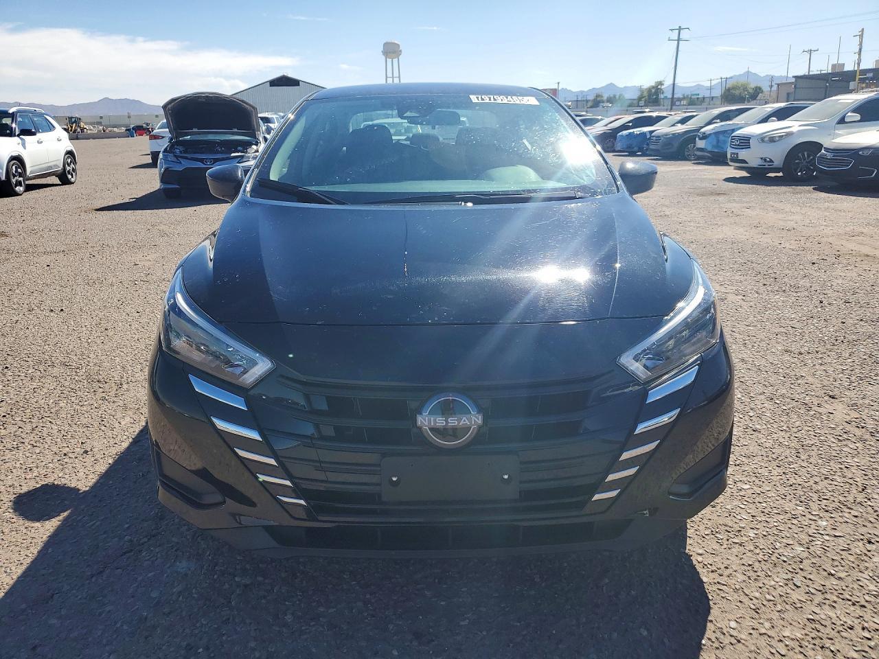 2025 Nissan Versa sv