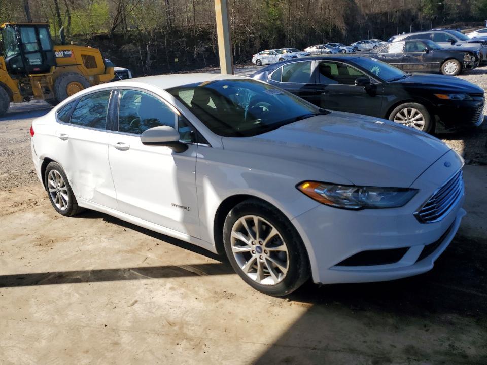 2017 Ford Fusion se Hybrid