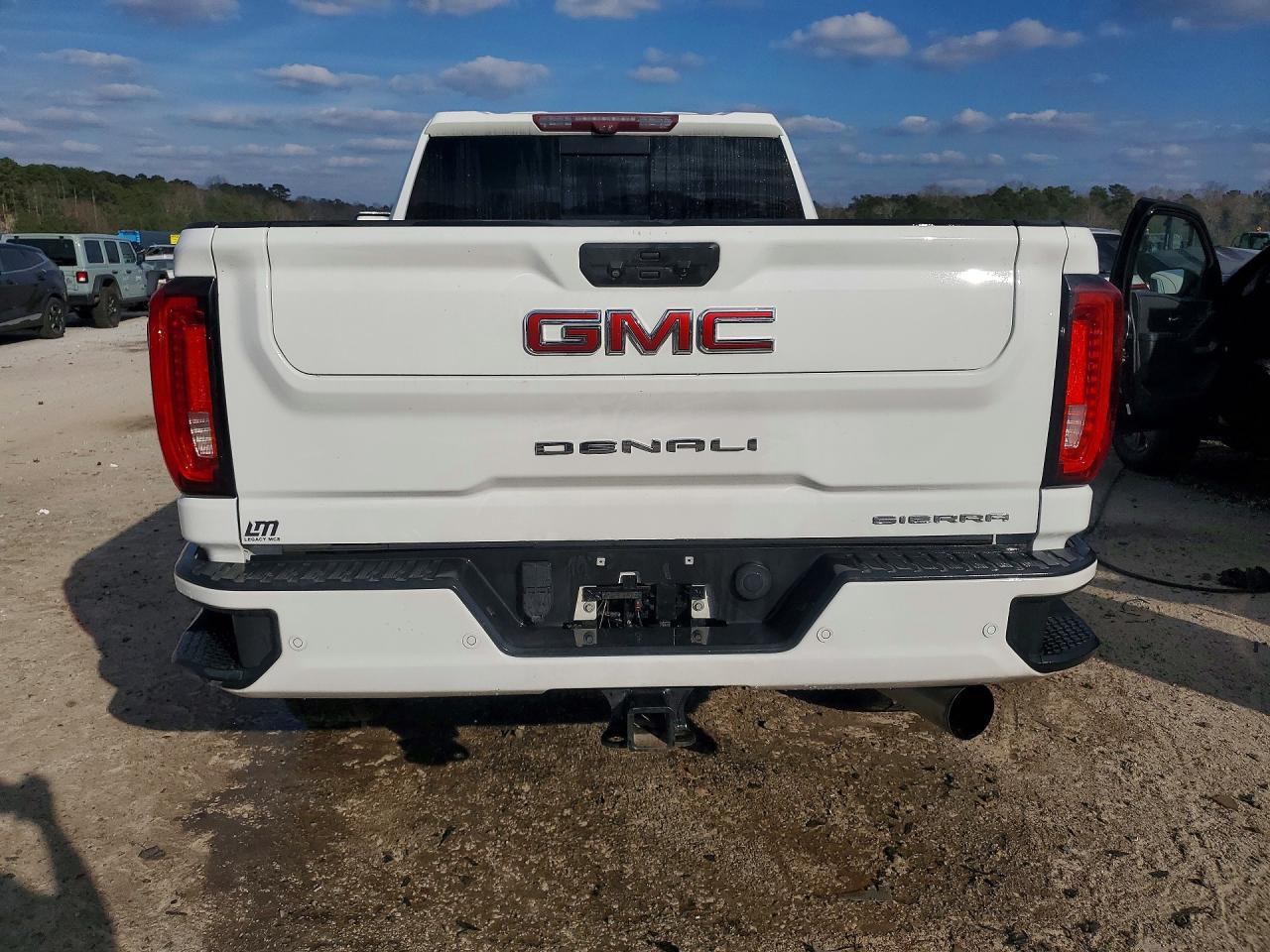 2020 GMC Sierra K2500 Denali