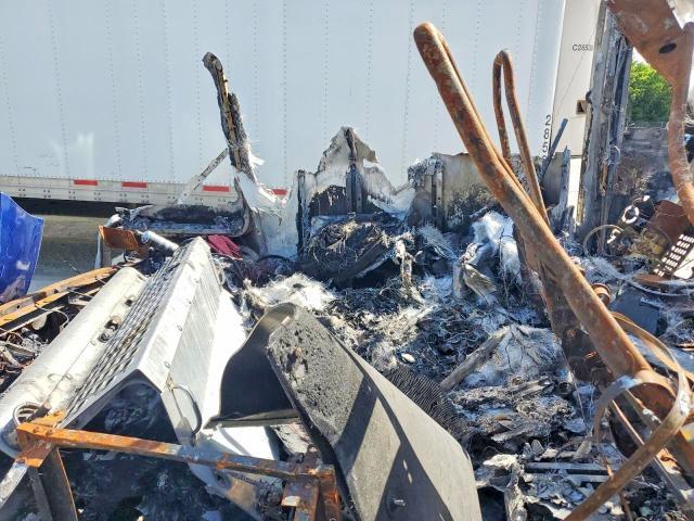 2001 Kenworth W900-Truck Cab AND Chassis