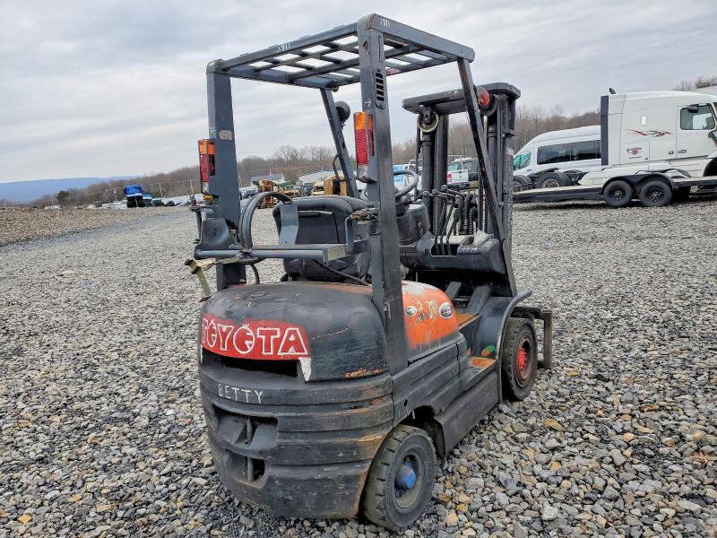 1996 Toyota 42-6FGU18 Forklift-Forklift