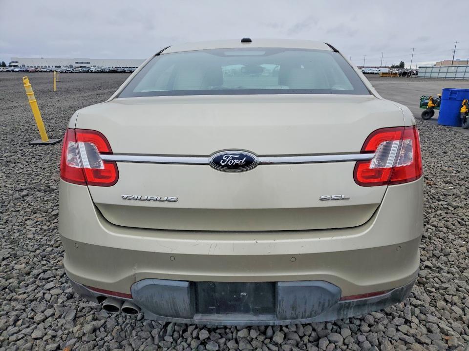 2010 Ford Taurus sel