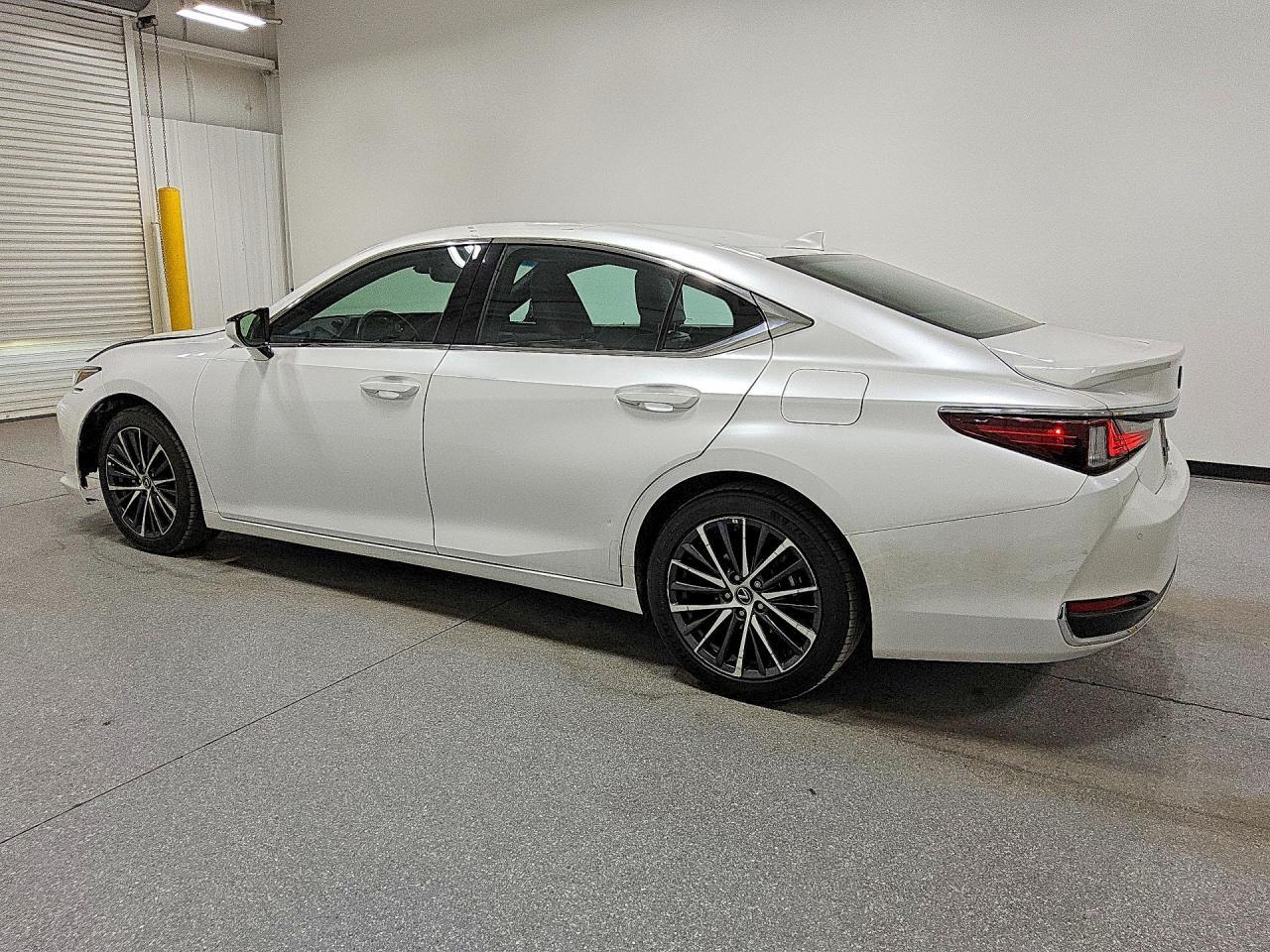 2024 Lexus Es 300h Base