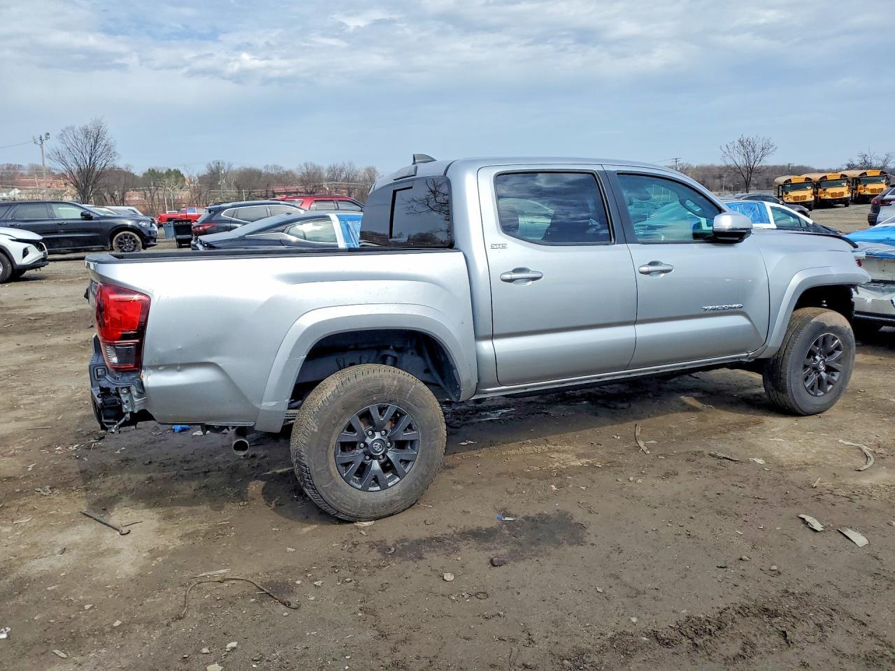 2022 Toyota Tacoma SR5 V6