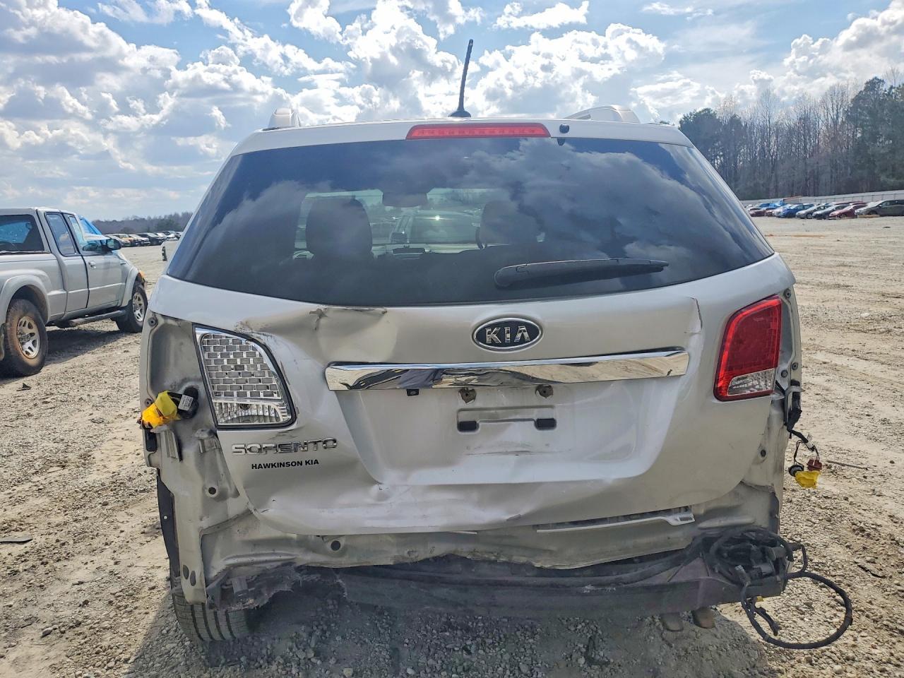 2011 KIA Sorento lx