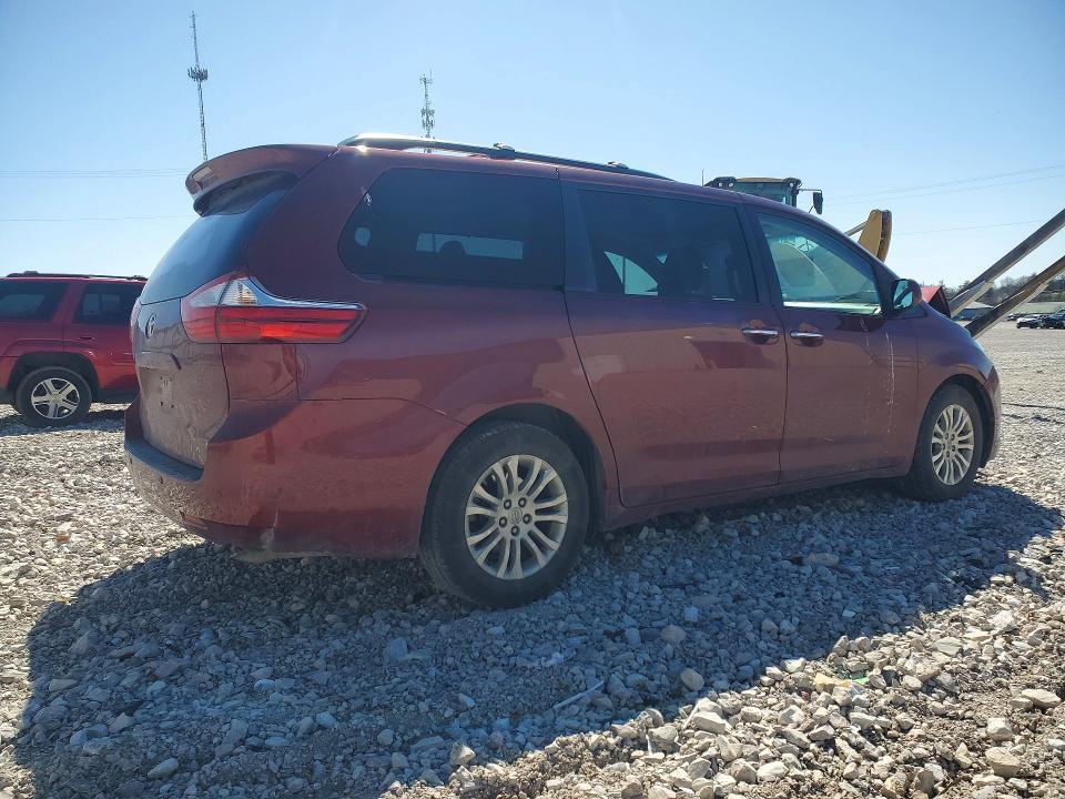 2016 Toyota Sienna