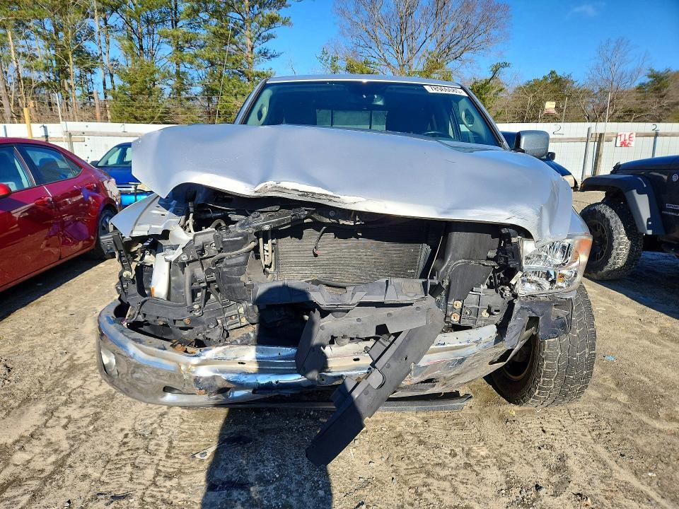2014 Ram Trucks 1500 SLT