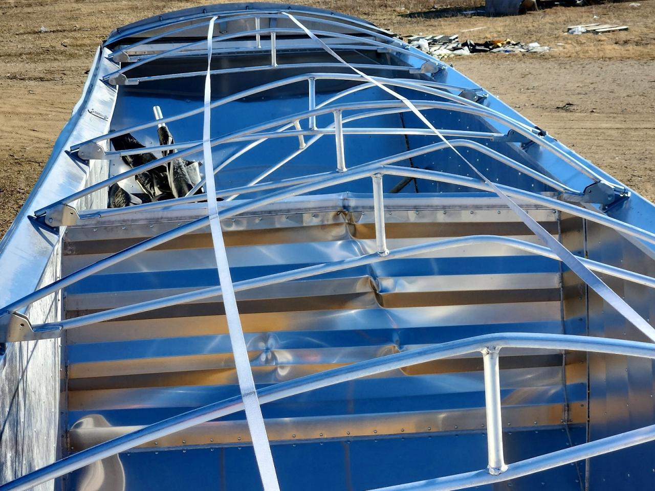 2026 Wilson Hogtrailer 2026 Wilson DWH-750 Grain Trailer