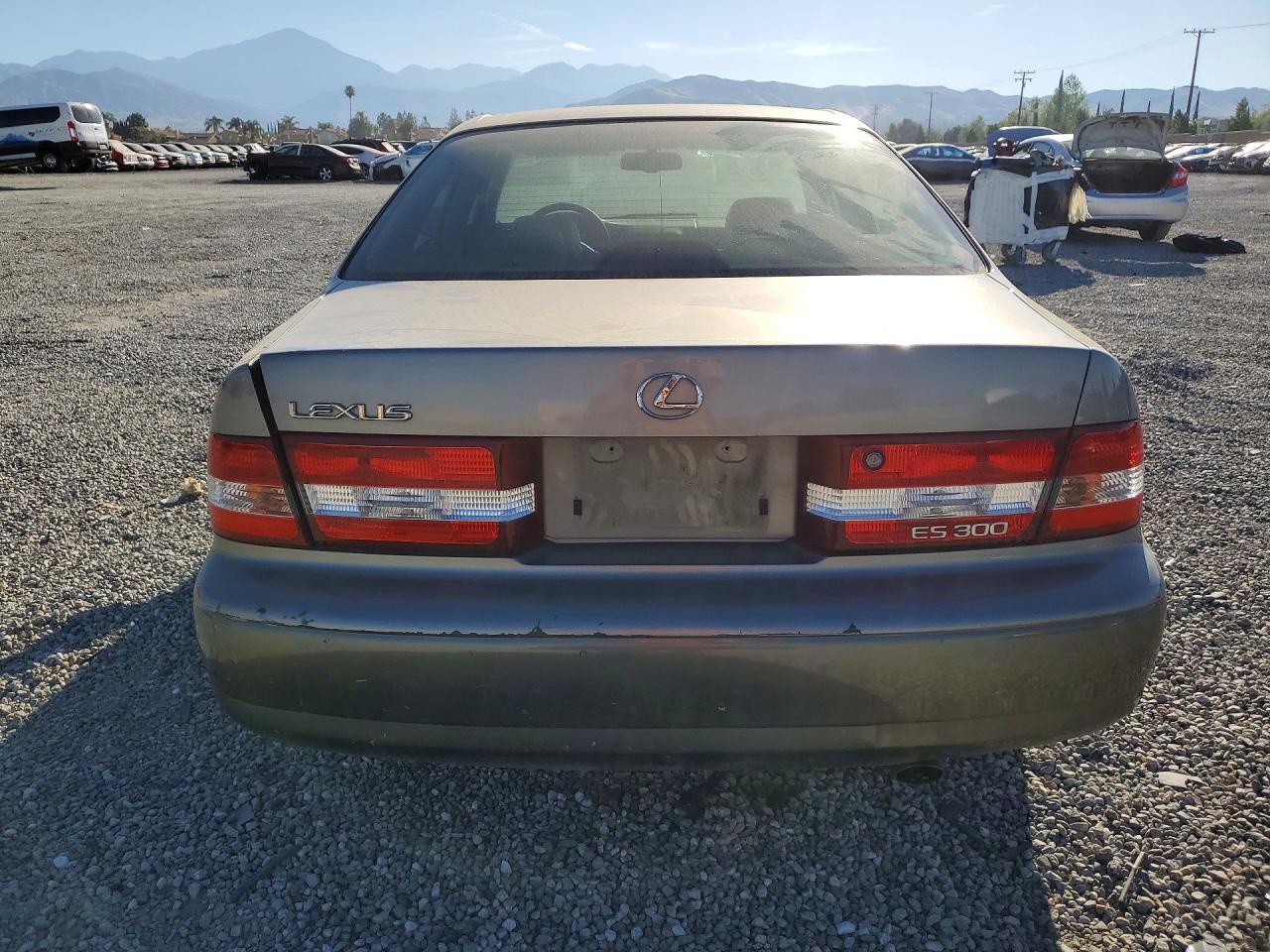 2000 Lexus Es 300 Base