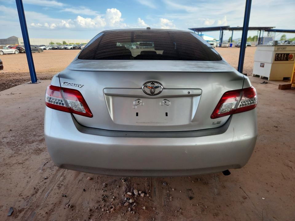 2011 Toyota Camry le