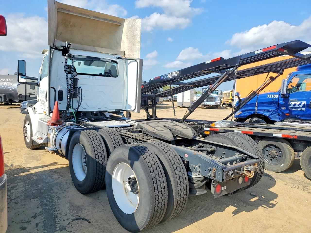 2020 International RH613-Semi Truck