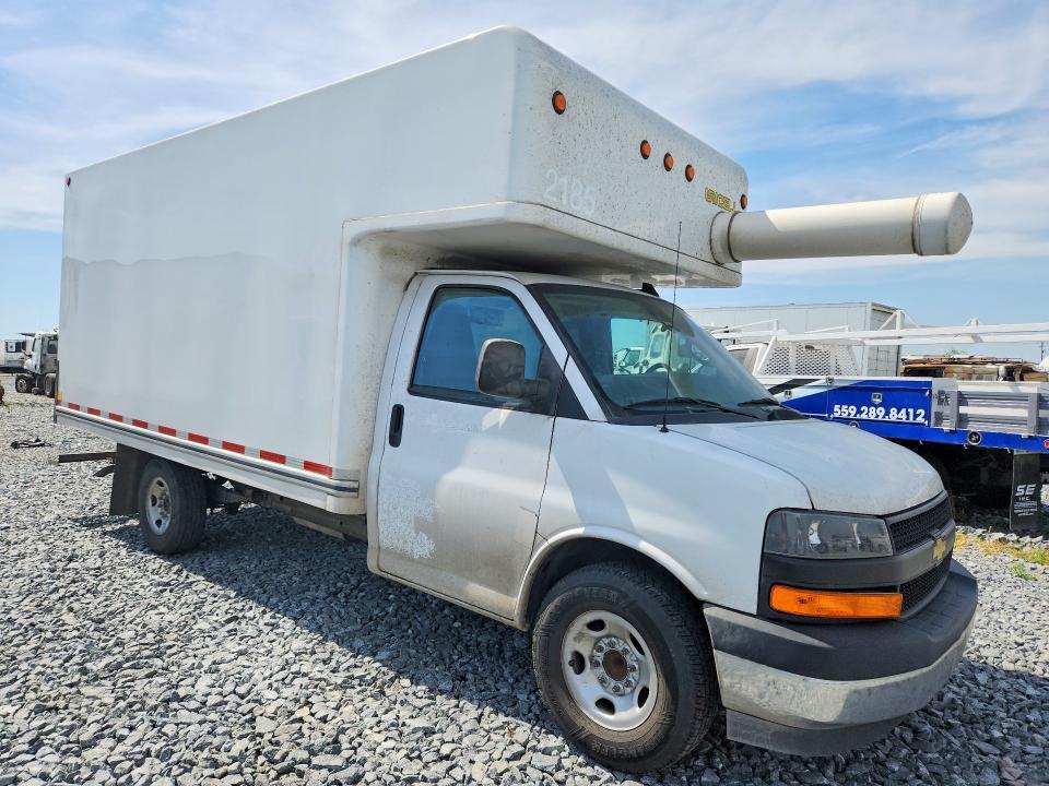 2021 Chevrolet Express BOX Truck
