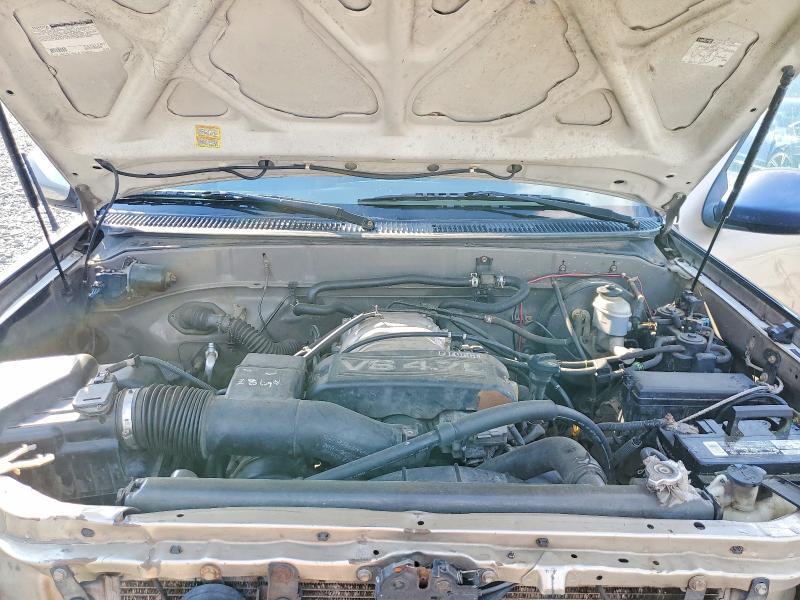 2002 Toyota Tundra SR5 V8