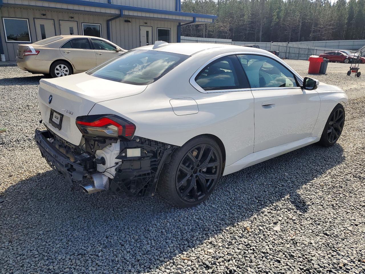 2022 BMW 230i