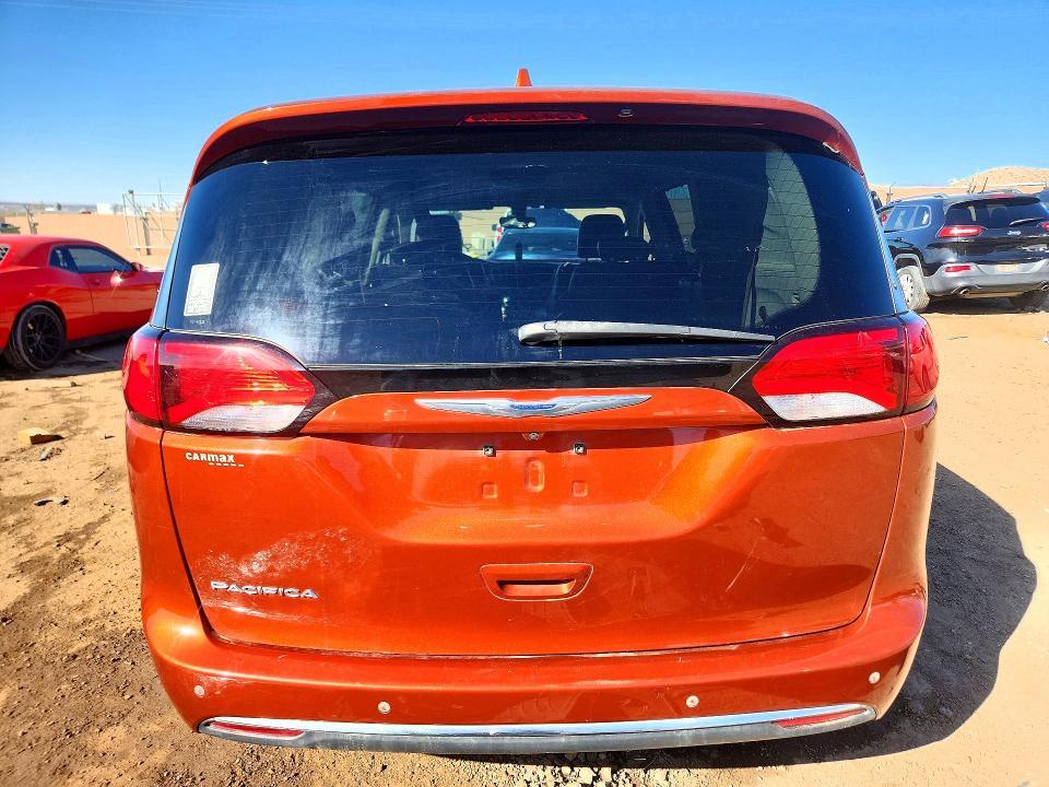 2018 Chrysler Pacifica Touring l