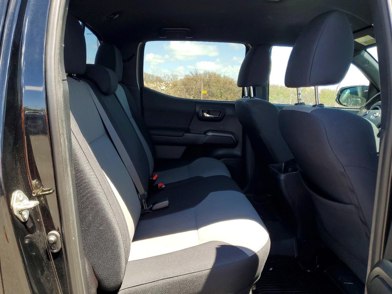 2020 Toyota Tacoma SR5 V6