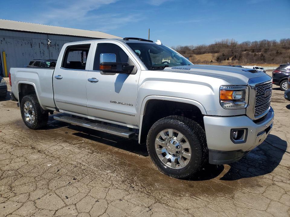 2018 GMC Sierra K2500 Denali