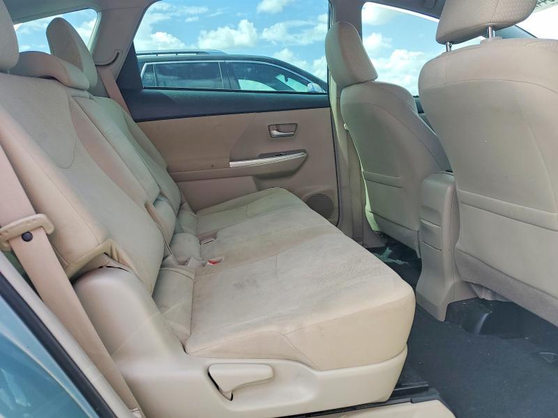 2014 Toyota Prius v Three
