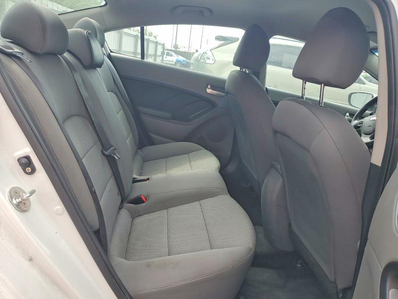 2018 KIA Forte lx