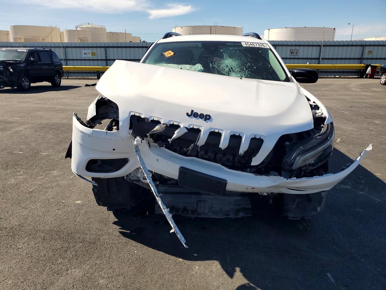 2023 Jeep Cherokee Altitude lux