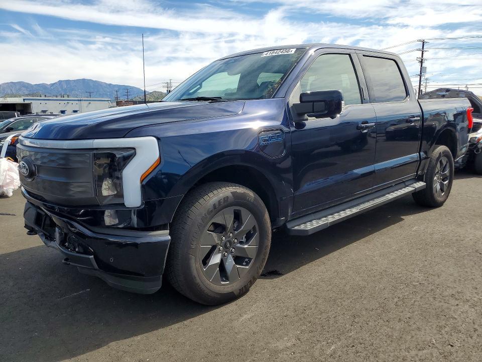 2024 Ford F150 Lightning Lariat