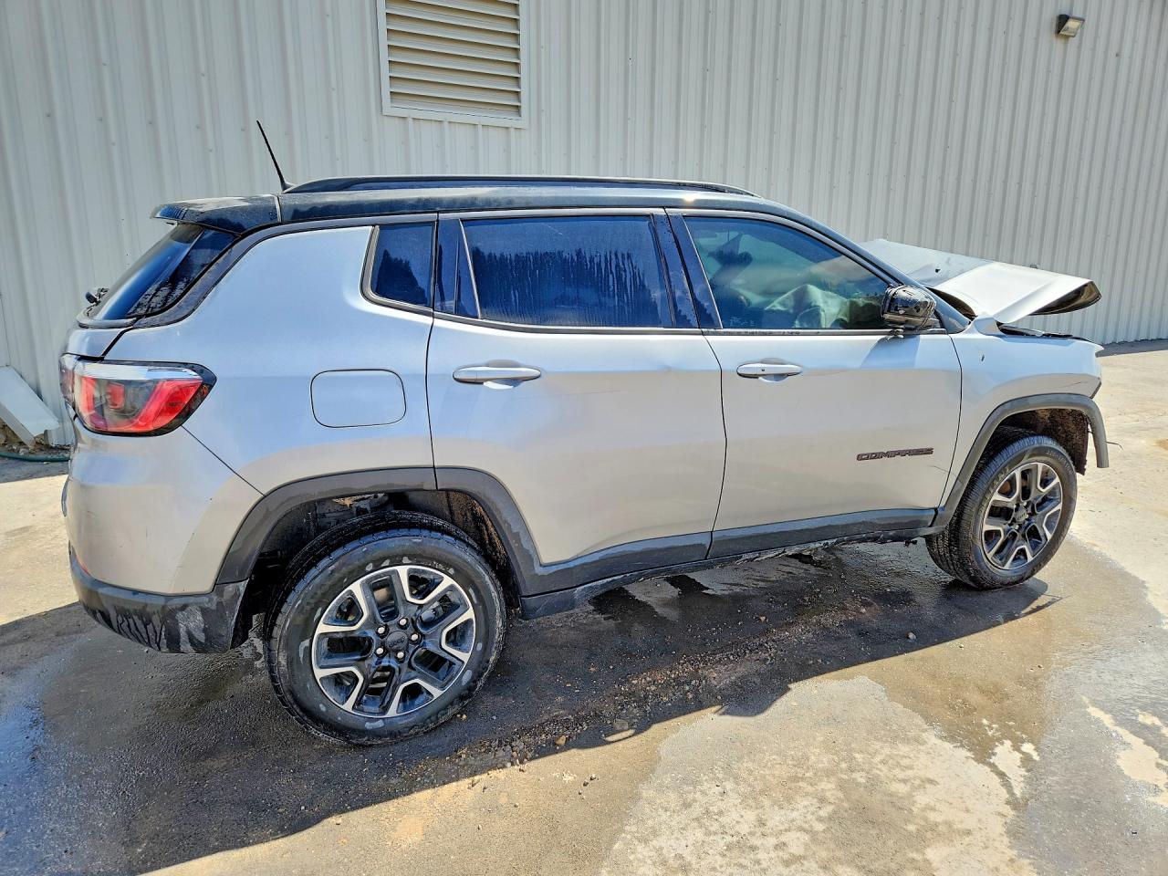 2020 Jeep Compass Trailhawk