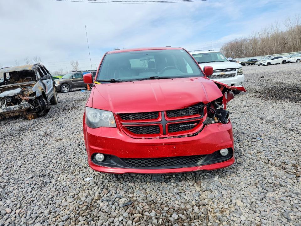 2014 Dodge Grand Caravan r