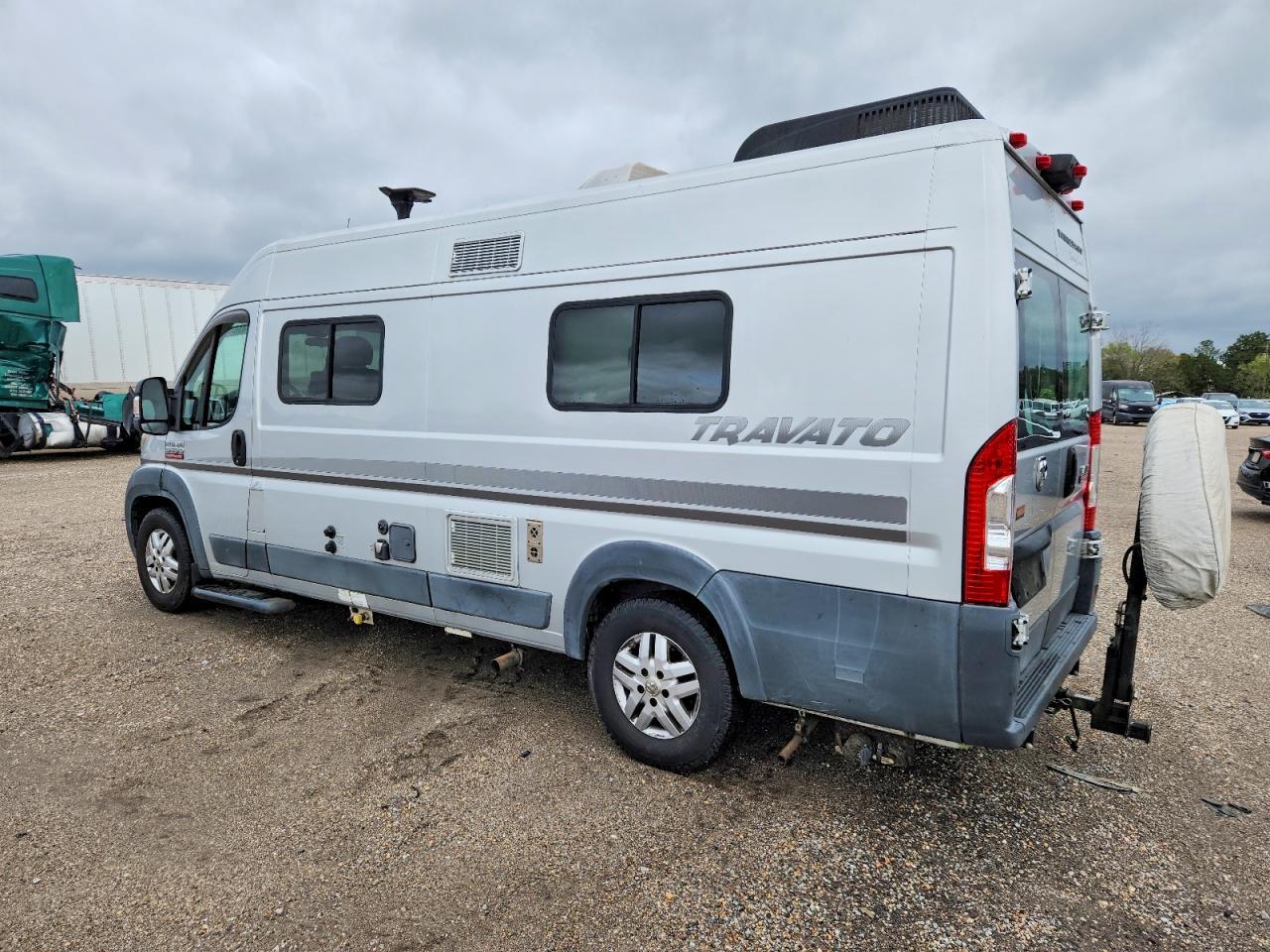2014 Winnebago TRAVAO59GL