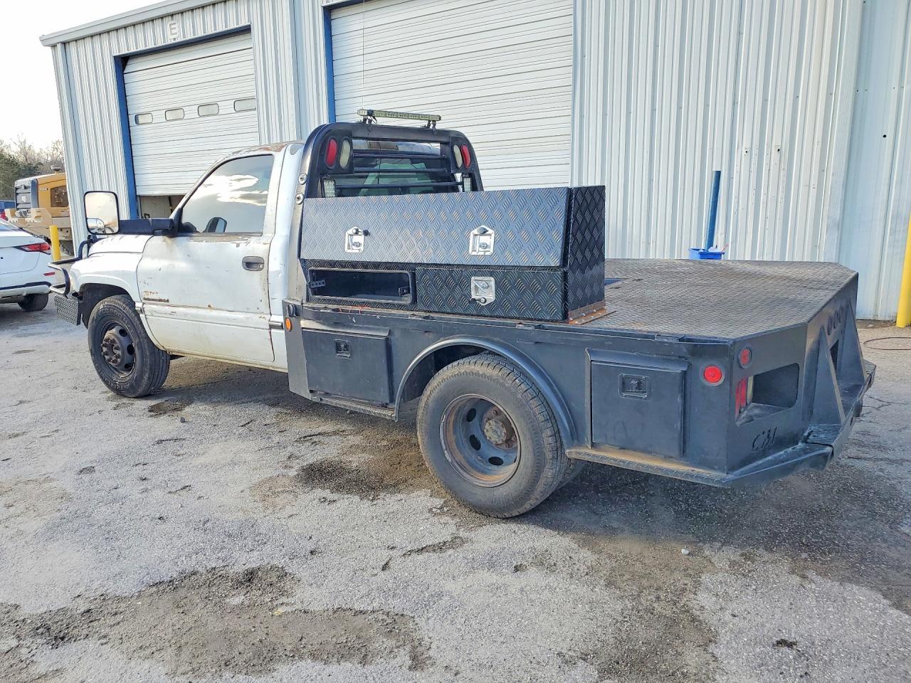 1996 Dodge RAM 2500 Flatbed Truck