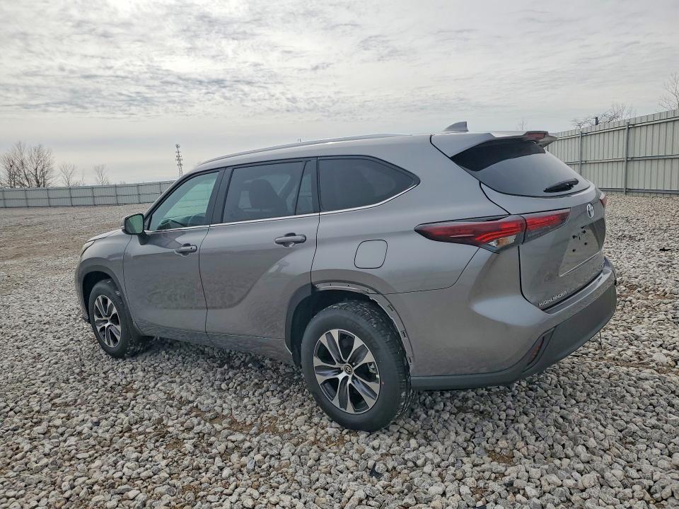 2026 Toyota Highlander xle
