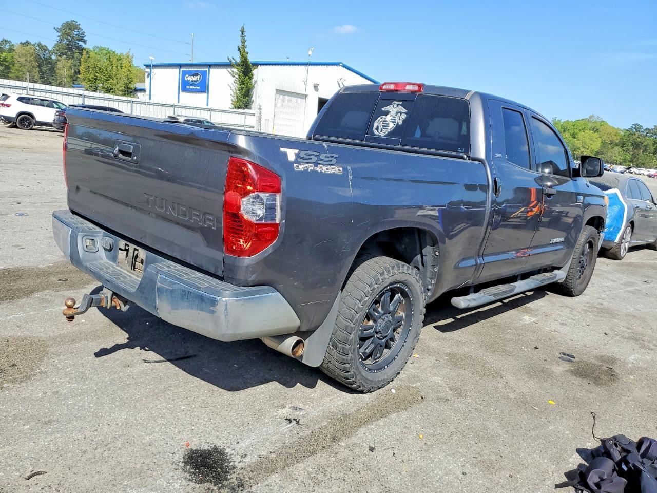 2014 Toyota Tundra SR5