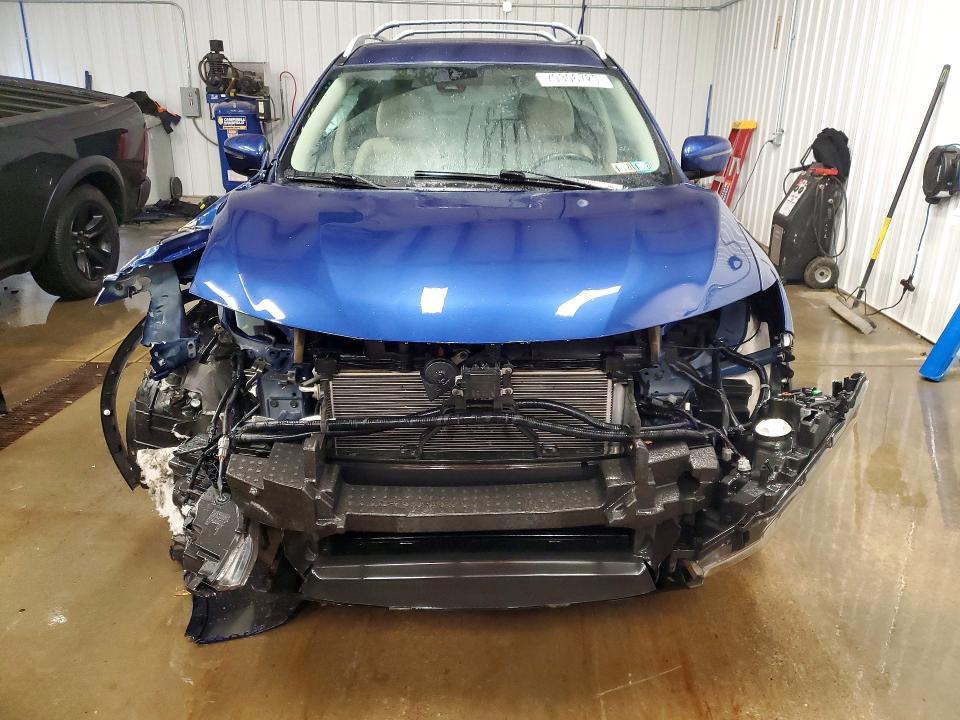2020 Nissan Rogue sv