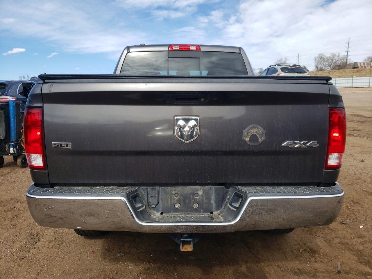 2015 Dodge RAM 1500 SLT