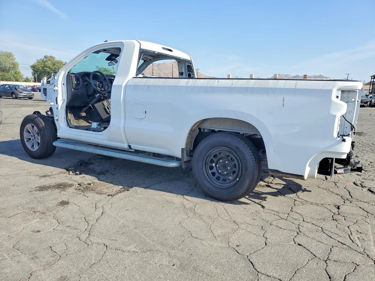 2025 Chevrolet Silverado C1500