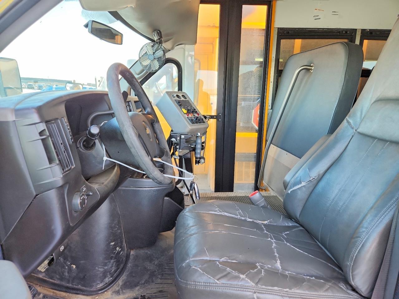2011 Chev 2011 Collins Bantam G3500-School Bus