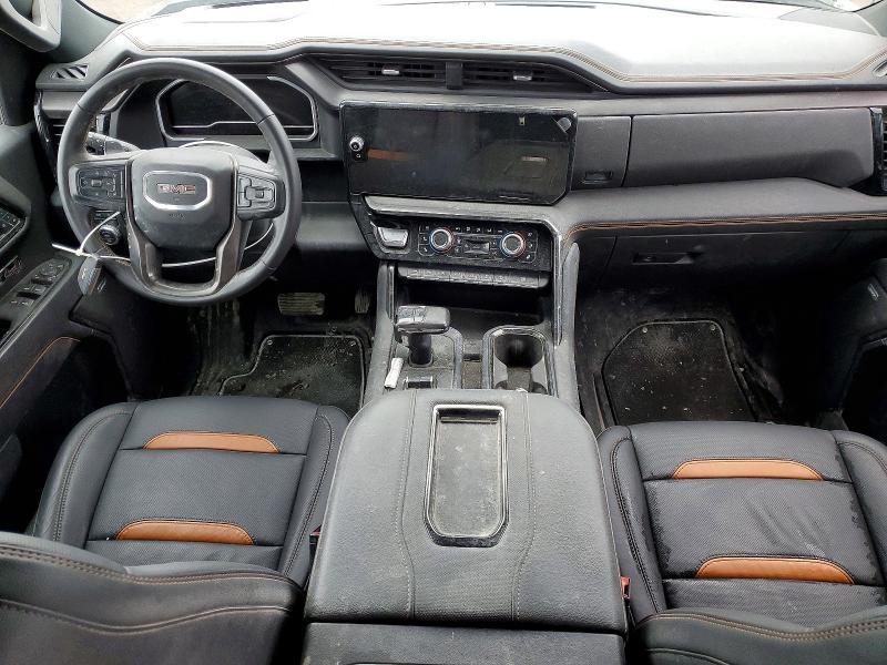 2022 GMC Sierra K1500 AT4