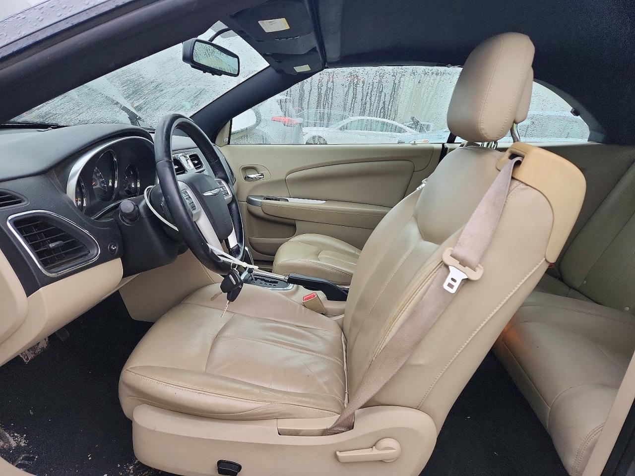 2012 Chrysler 200