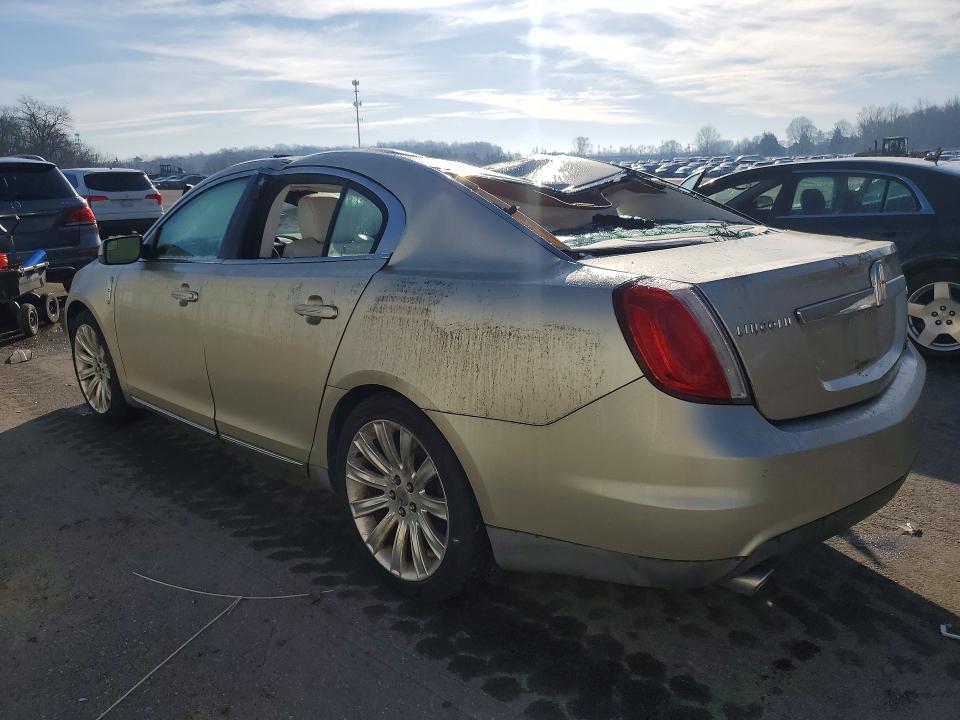 2010 Lincoln MKS