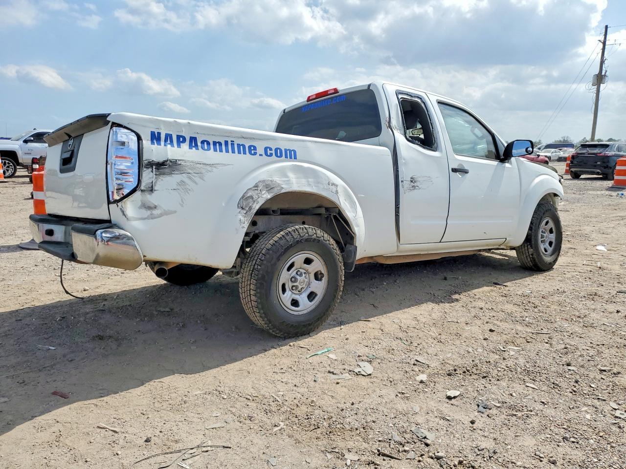 2015 Nissan Frontier S