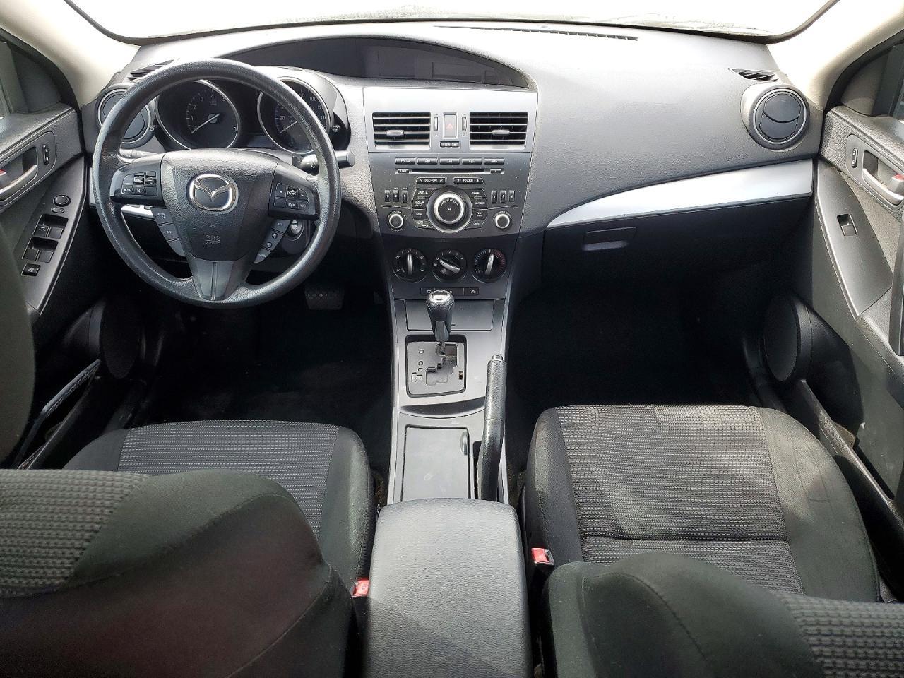 2013 Mazda 3 I