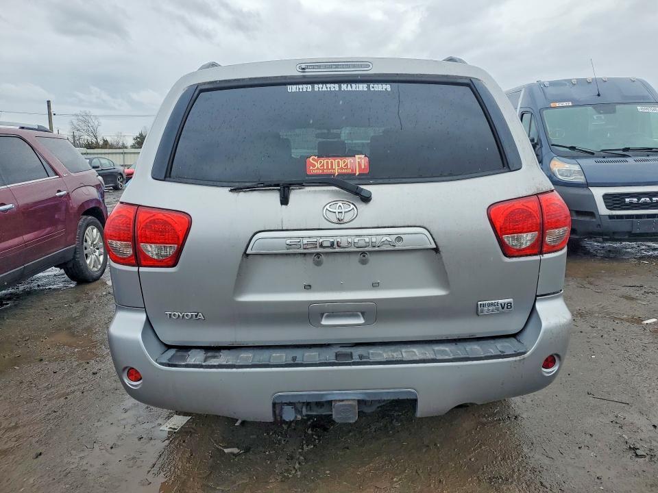 2008 Toyota Sequoia SR5