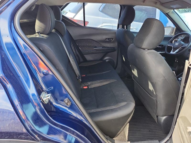 2019 Nissan Kicks sv