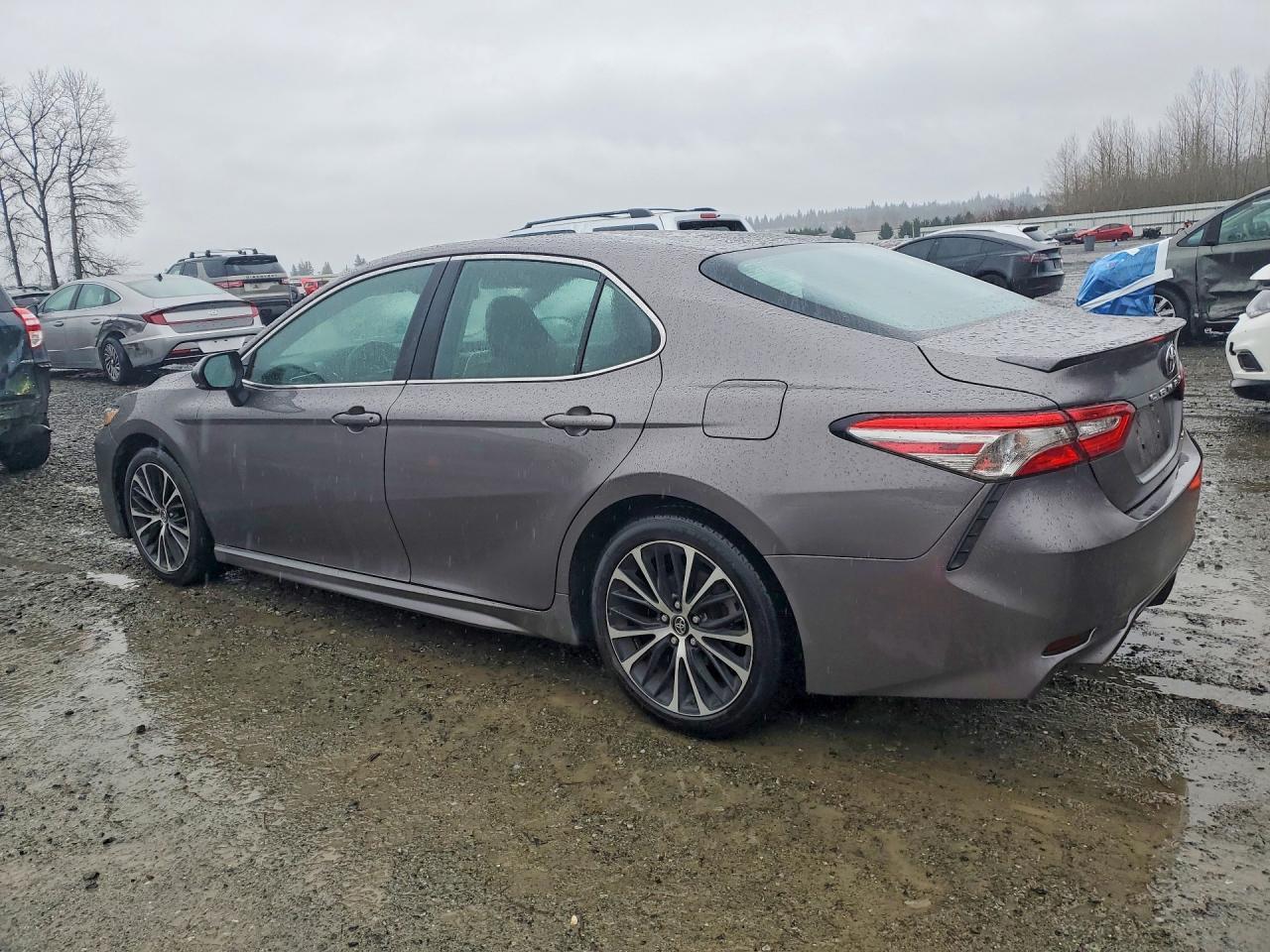 2018 Toyota Camry se