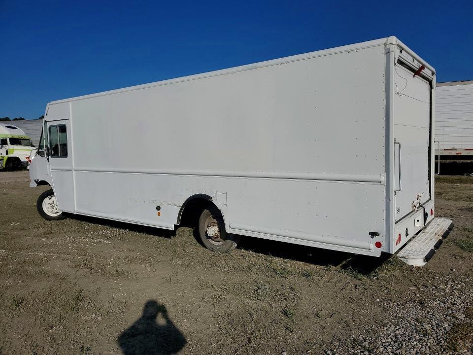 2012 Freightliner Mt45g Chassis Delivery Truck