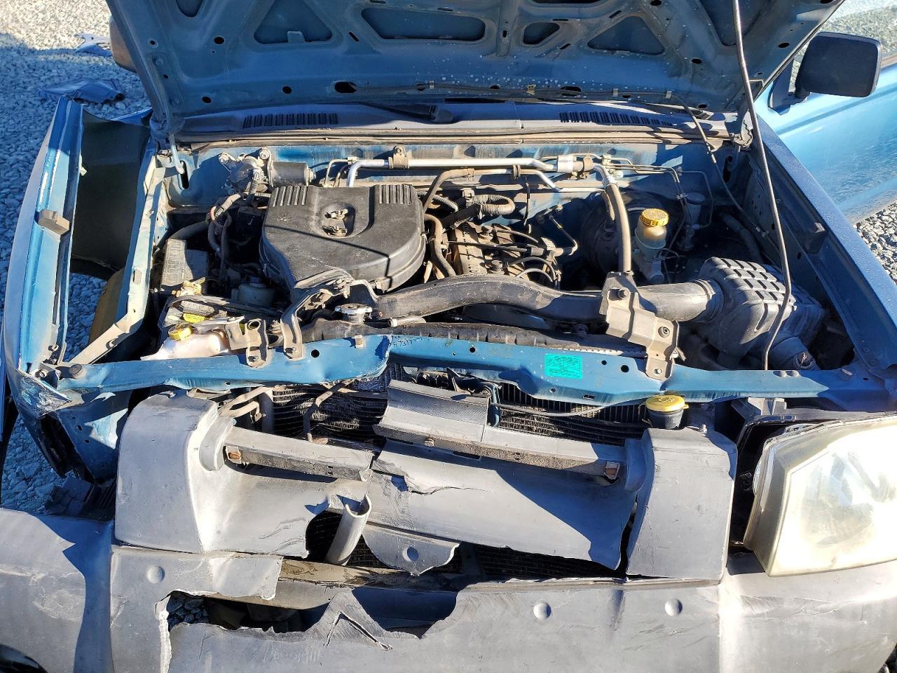 2001 Nissan Frontier XE