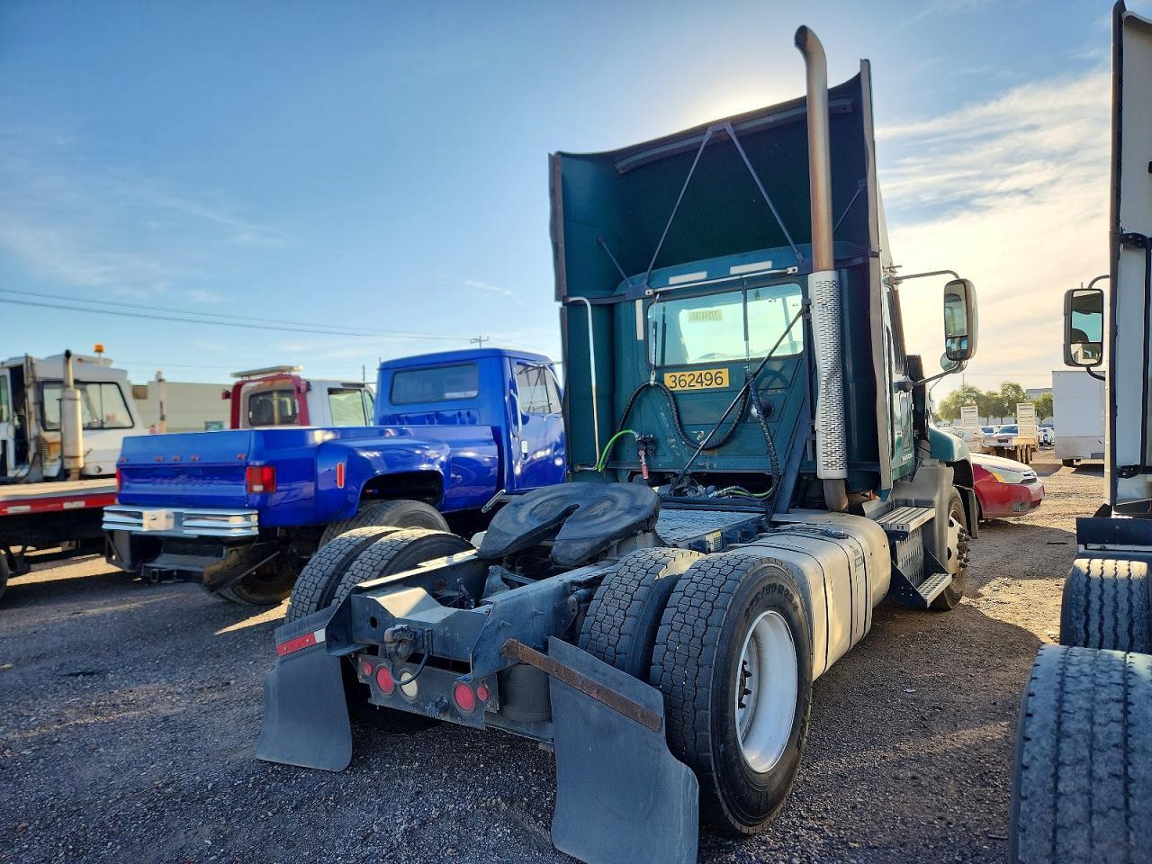 2017 Mack CXU612 Semi Truck