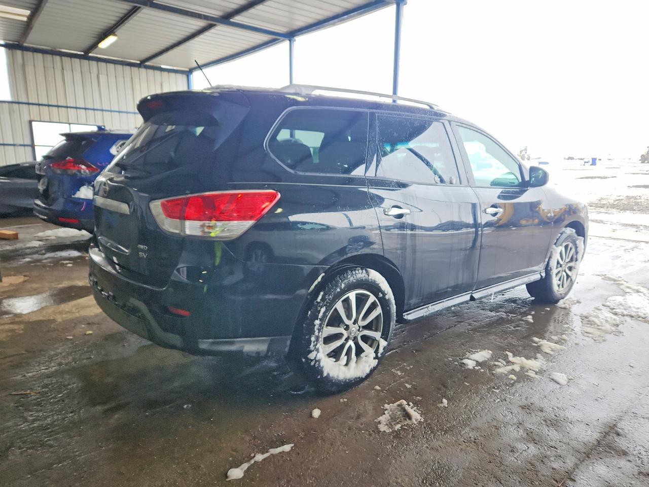 2013 Nissan Pathfinder s