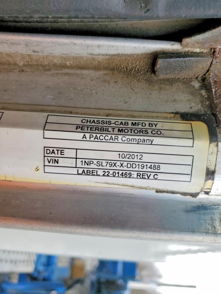 2013 Peterbilt 365 Car Hauler Truck